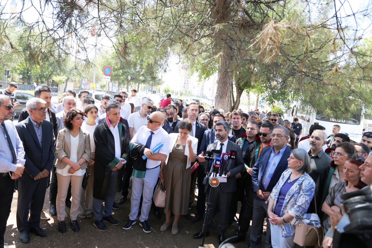 Heftemîn Daniştina Doza Ku Kujerên Serokê Baroya me Tahîr Elçiyî Tên Darizandin Pêk Hat.
