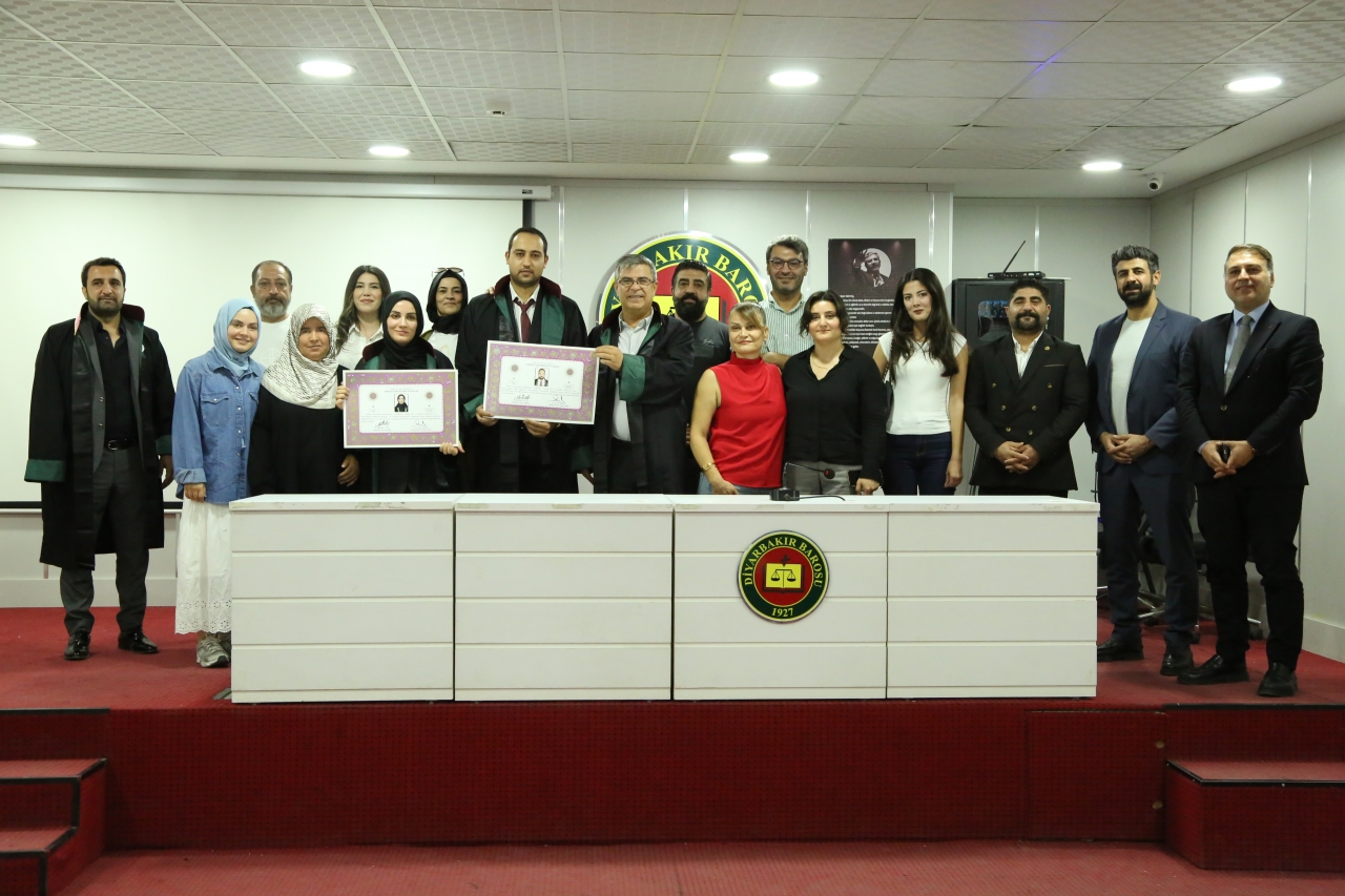 İki Meslektaşımız Avukatlık Yeminini İcra Ederek Aramıza Katıldı