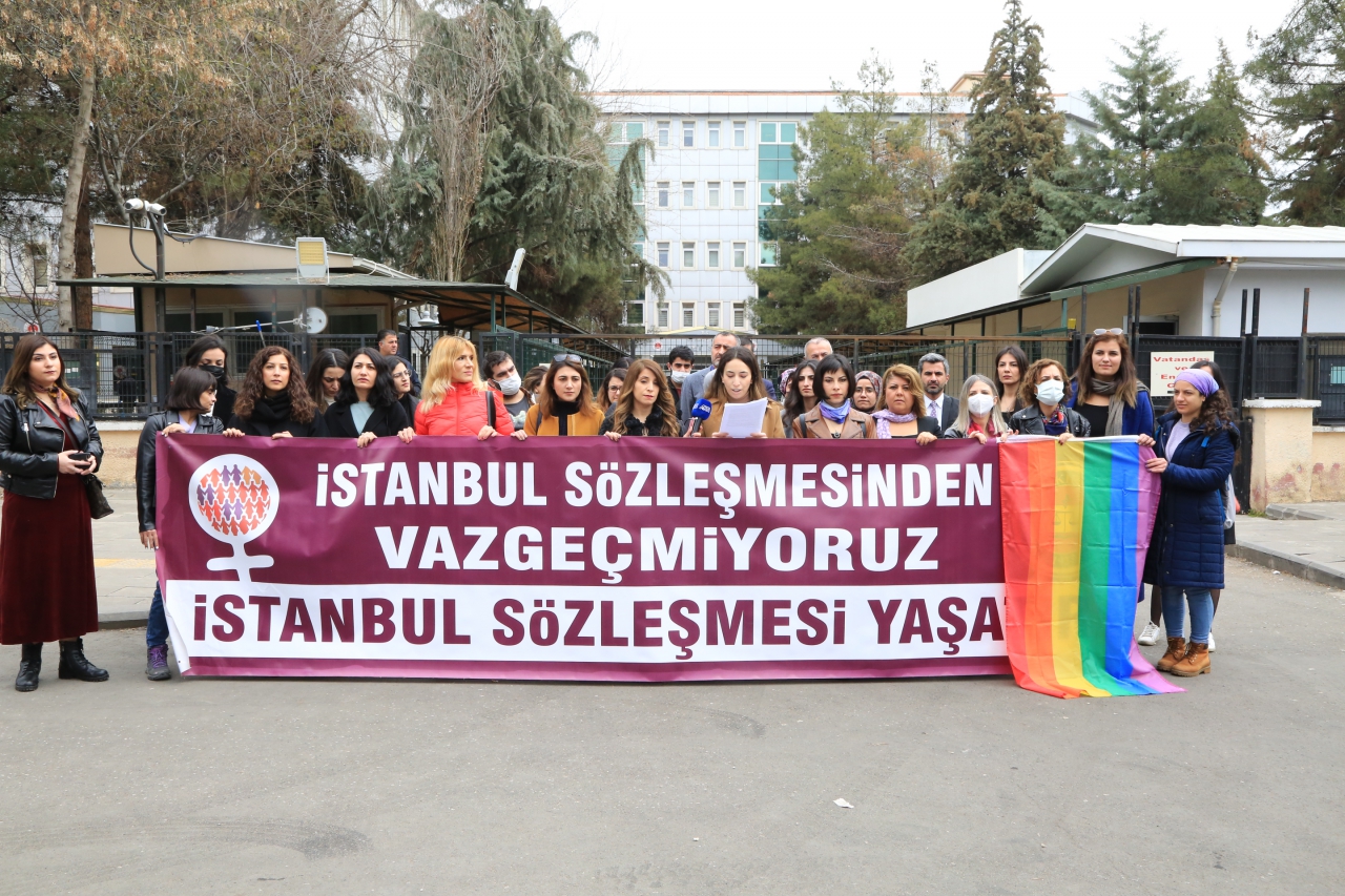 Hayatın Her Alanında Eşitsizliğe, Sömürüye ve Şiddete Karşı Mücadelemiz Devam Edecek. 8 Mart Dünya Kadınlar Günümüz Kutlu Olsun!	