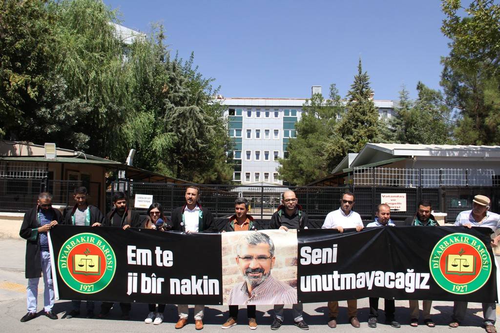 Baro Başkanımızın Katledilişinin 138. Haftasında Başkanımızı Saygıyla Anıyoruz…