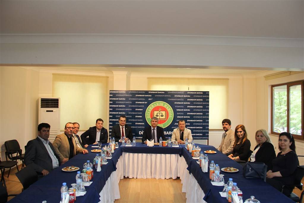 CHP Diyarbakır milletvekilli adaylarının baromuzu ziyareti.