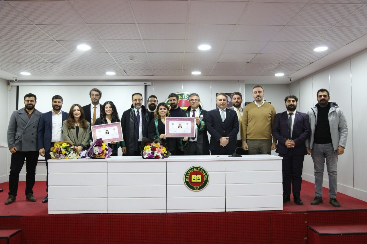 İki Meslektaşımız Avukatlık Yeminini İcra Ederek Aramıza Katıldı