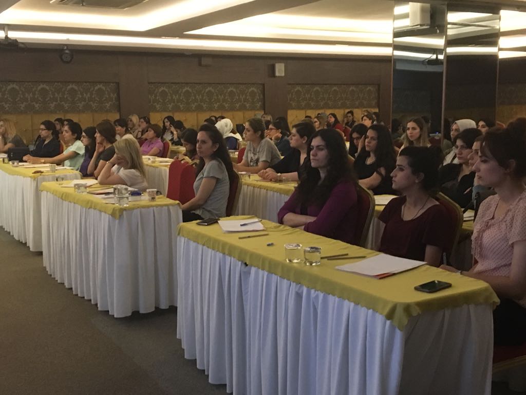 Kadın Hakları ve Toplumsal Cinsiyet Eşitliği konulu seminer yapıldı.