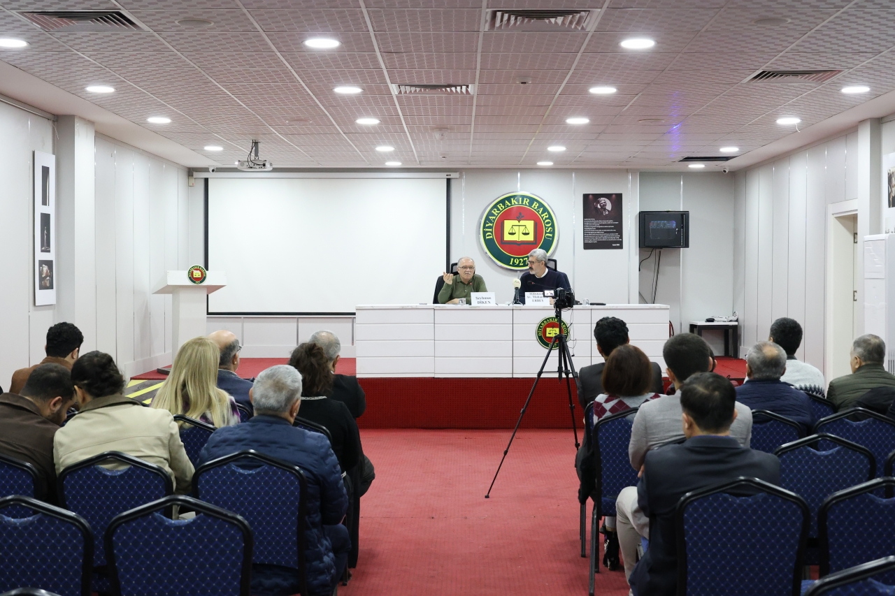 “Şehir, Hafıza ve Kimlik” Söyleşisi Gerçekleştirildi