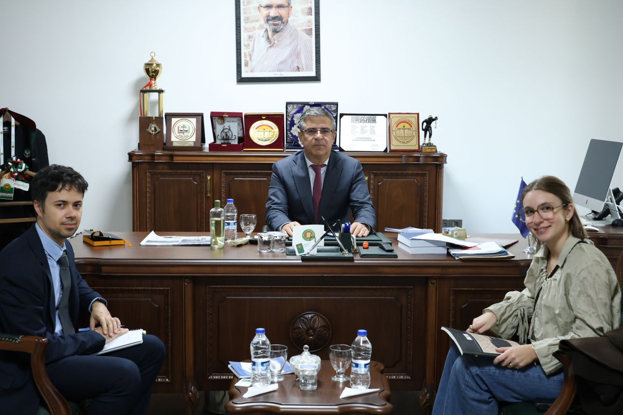 Fransa Büyükelçiliği Sivil Toplum ve Yerel İşbirliği Sorumlusu Emma Pillonel ve Siyasi İşler Müsteşarı Kilian Vivien, Baromuzu ziyaret etti